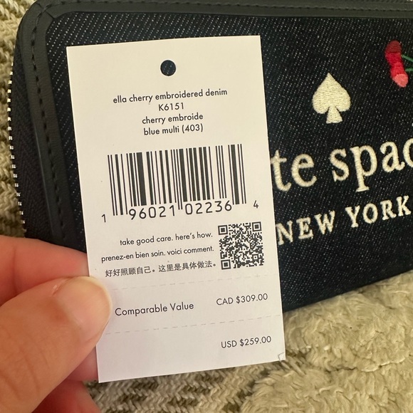 🍒EUC Kate Spade Blue Denim Wallet W/ Red Cherries🍒 - Picture 2 of 8
